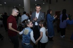 Özel İnsanlar Ve Ailelerine Özel Gece